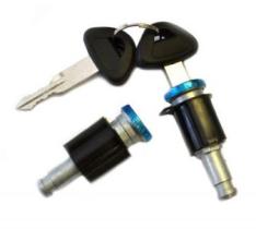 IBQ 00630006 - KIT BOMBILLOS + LLAVE AMBAS PUERTAS S4
